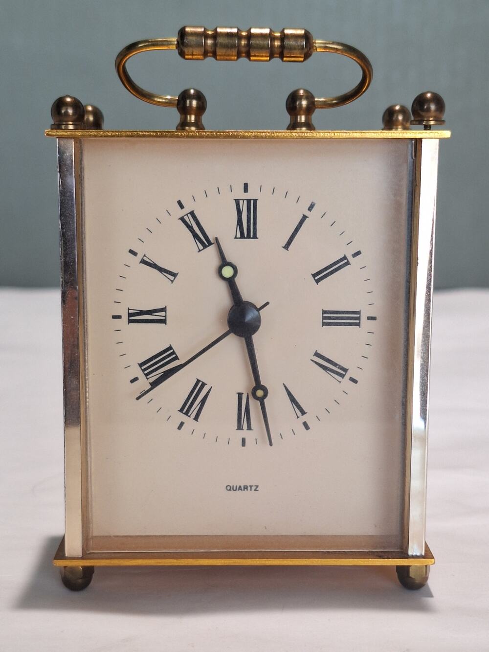 Vintage Quartz Carriage Style Desk Mantel Clock Brass Tone Hong Kong Works 70s